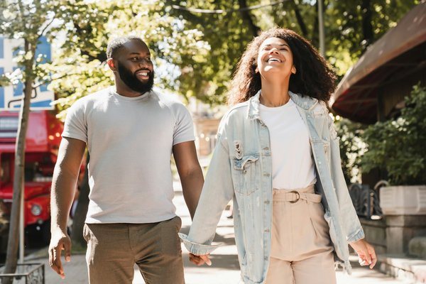 Informations sur les sites de rencontre : guide complet et conseils